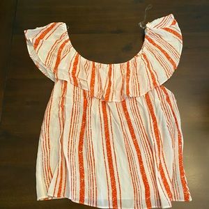 Women’s ruffle shirt